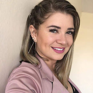 Meet your Posher, Emanuele